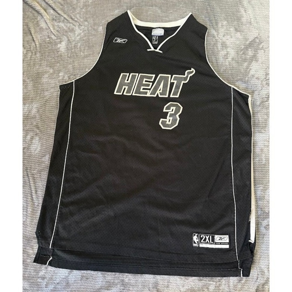 Dwyane Wade Miami Heat Reebok Jersey Back In Black Out White Mens 2XL Adult.